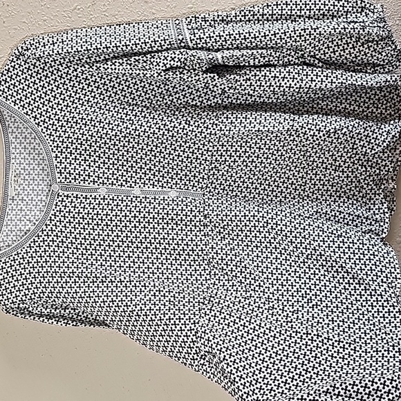 Max Studio  Beige Flowy Top - Picture 6 of 7